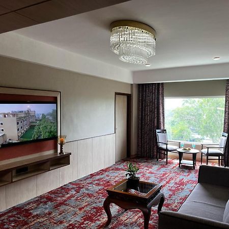 The Lalita Grand Mathura- Vrindavan Eksteriør bilde
