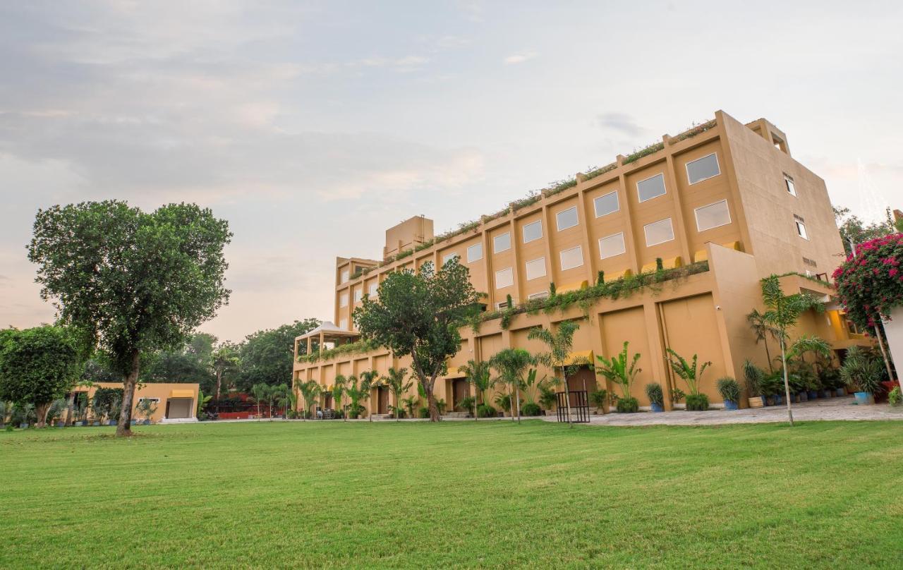 The Lalita Grand Mathura- Vrindavan Eksteriør bilde