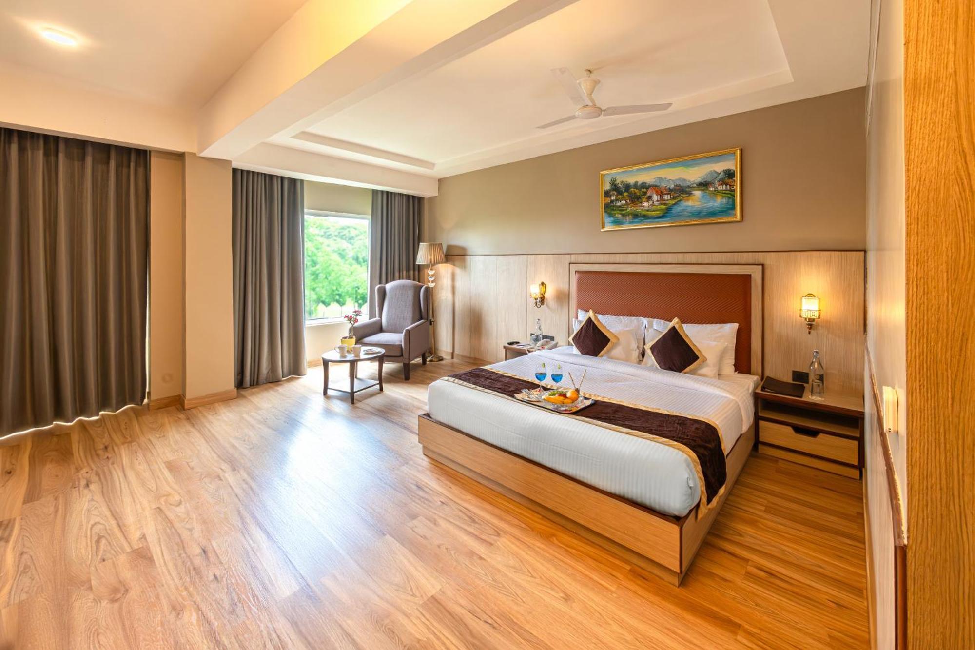 The Lalita Grand Mathura- Vrindavan Eksteriør bilde