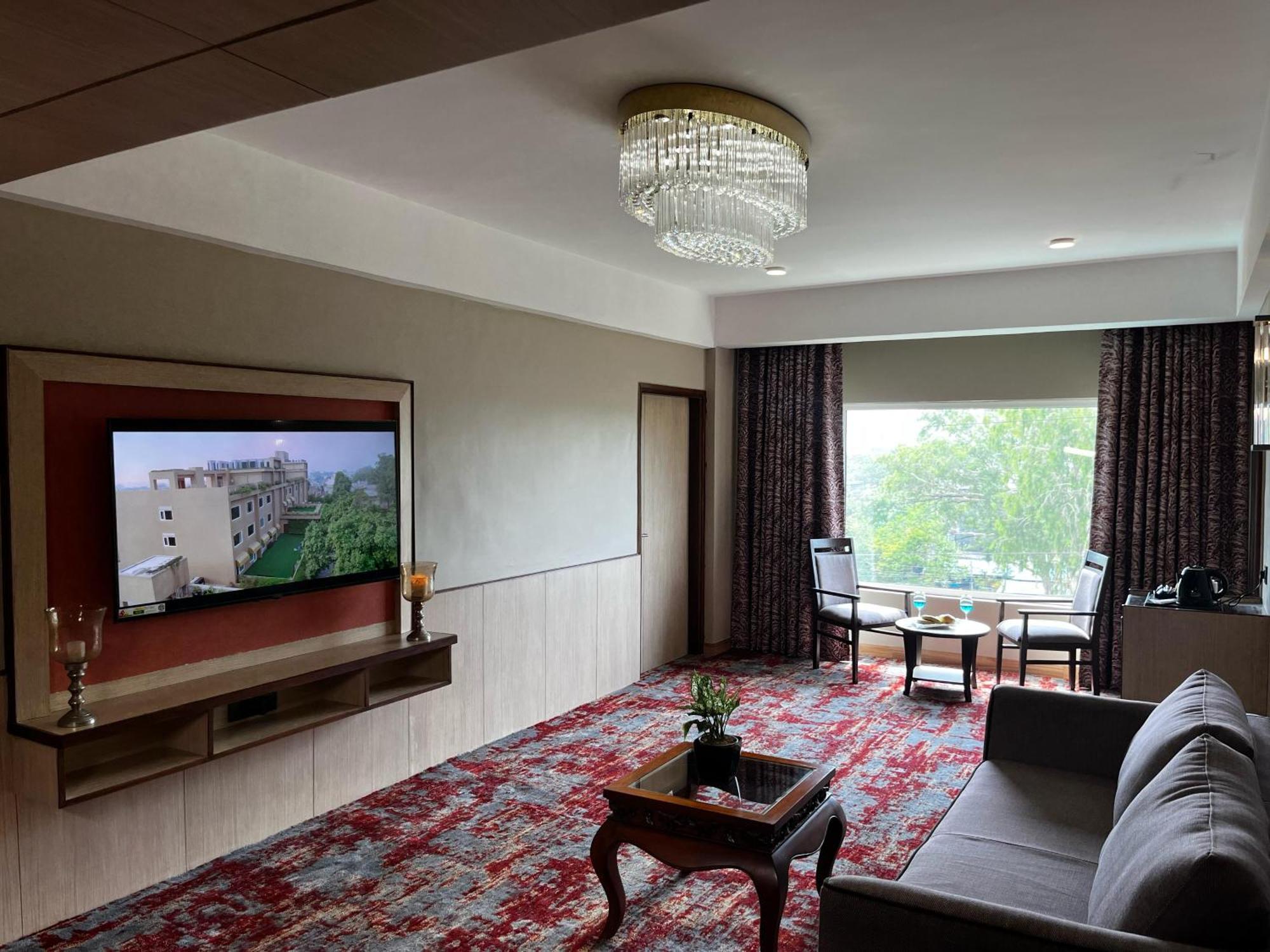 The Lalita Grand Mathura- Vrindavan Eksteriør bilde